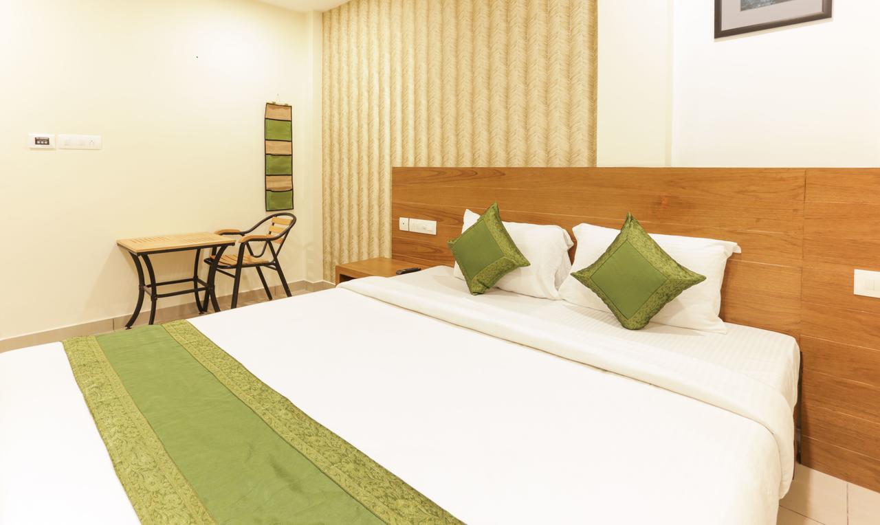 Treebo Trend Cmks Gulmohar Suites Kochi Exteriér fotografie