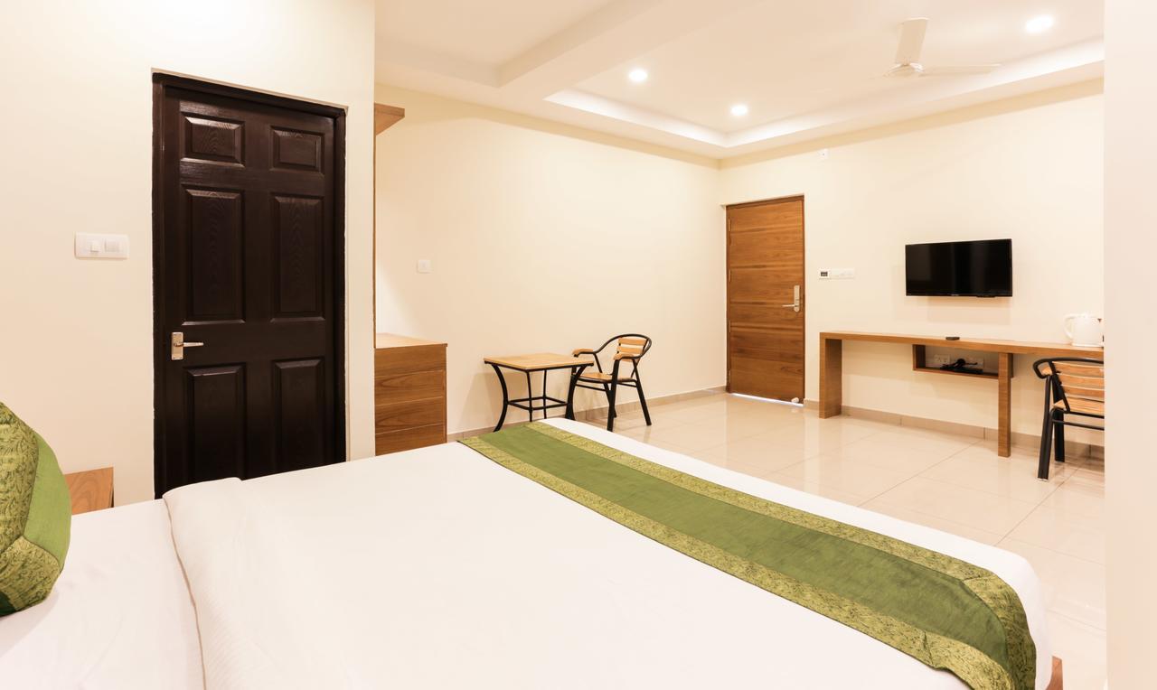 Treebo Trend Cmks Gulmohar Suites Kochi Exteriér fotografie